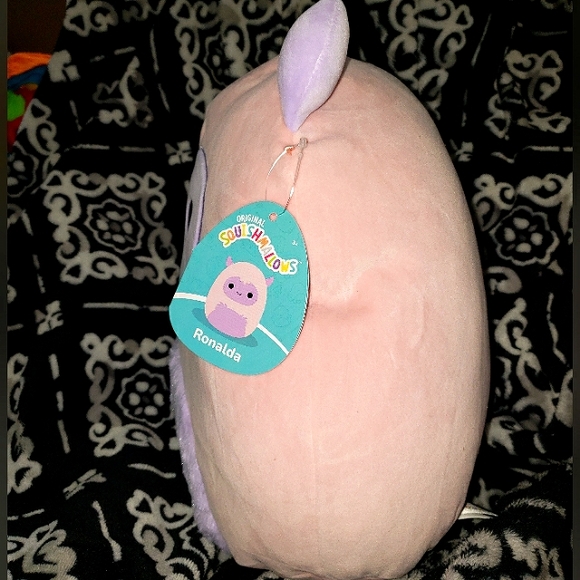 SquishmallowS 11" Ronalda The Yeti Kellytoy NWT 2023 hard To Find violinist - Picture 2 of 10